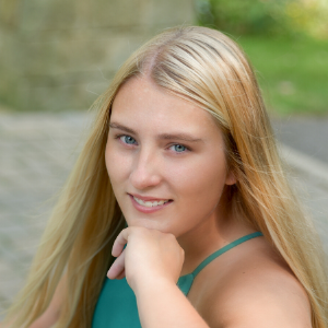 Aichholz, Makayla